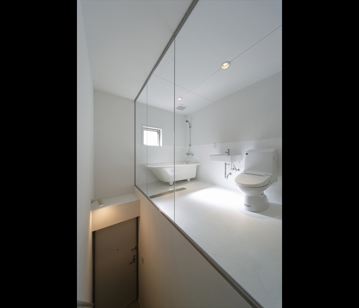 Studio bathroom01